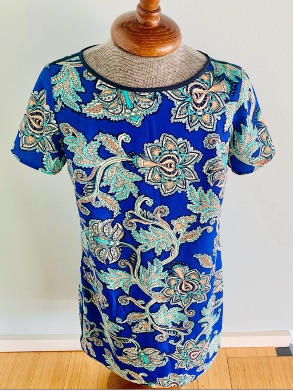 LOFT Paisley Short Sleeve Shift Dress 💙